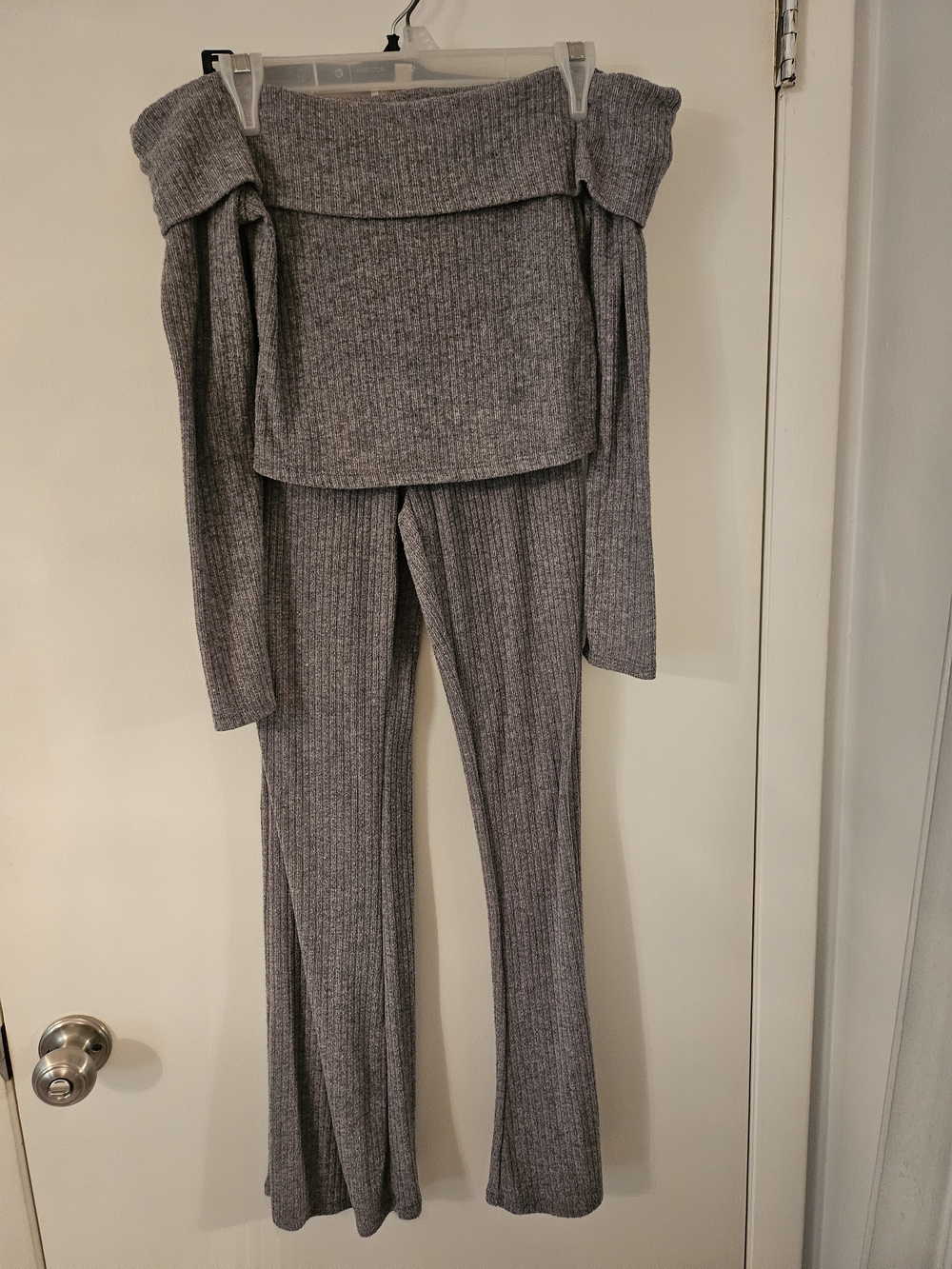 Cozy Off-the-Shoulder Ribbed Sweater Set - Gray - Picture 2 of 3